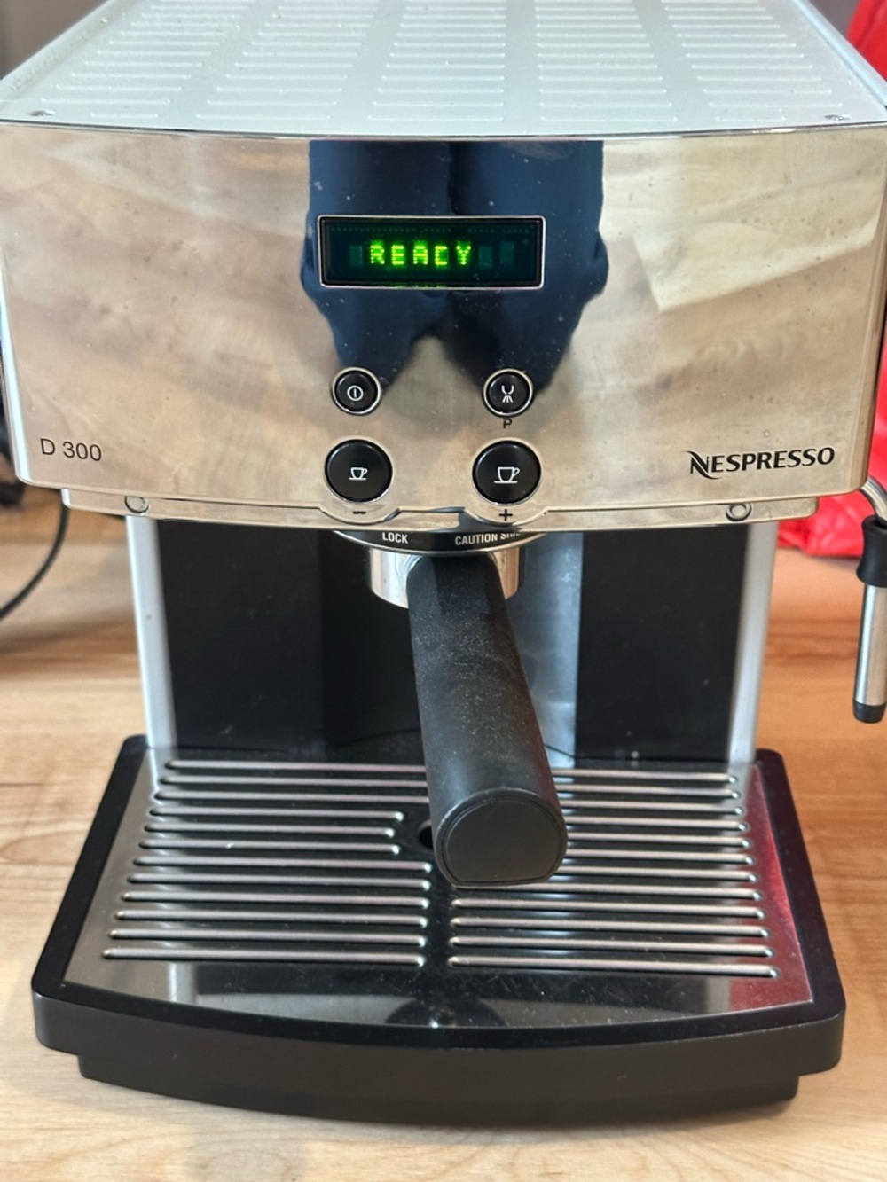 NESPRESSO D300 Machine - Picture 2 of 11